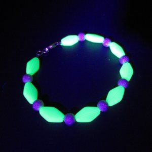 Vintage Uranium glass and Stardust sparkle sterling bead bracelet